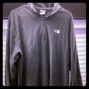 Men’s north face fleece pullover